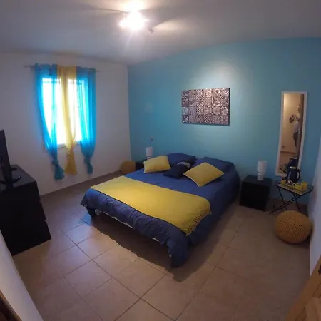 Bed & Breakfast Aux Portes De La Camargue *
